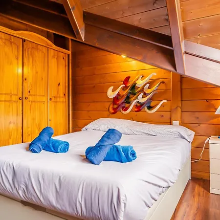 4br Wooden House -pool, Views & Parking Candelaria